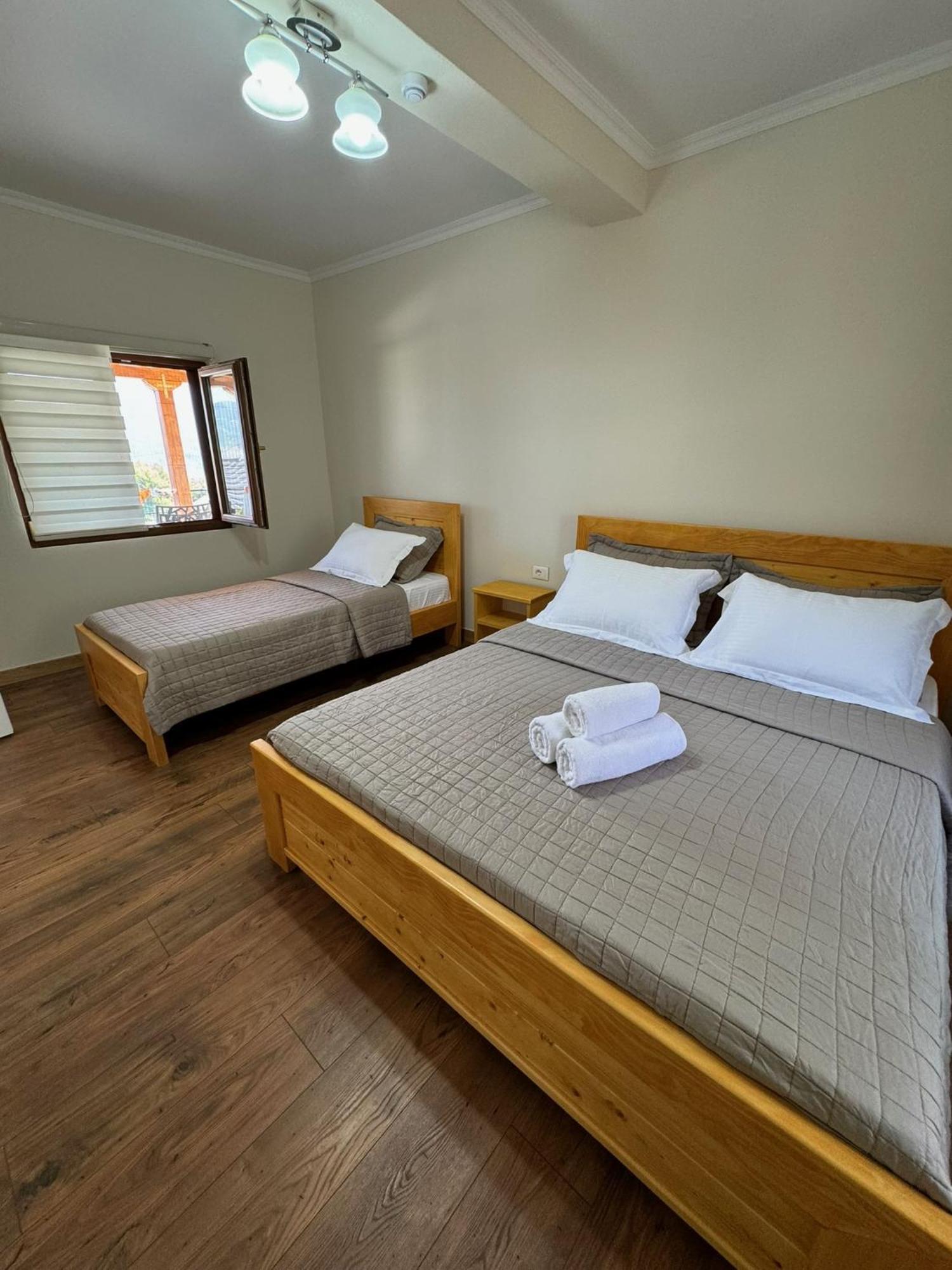 Villa Sana Rooms Përmet Esterno foto